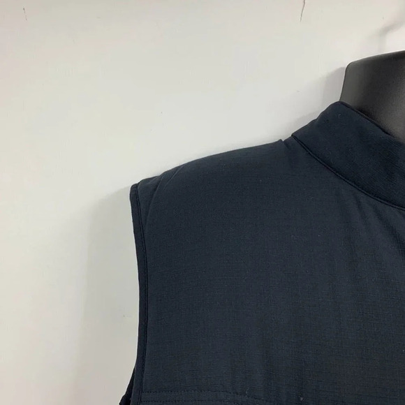 Travis Mathew Men's Cold‎ Bay TM1MW453 JIREH Branded Full Zip Quilted Vest SZ XL - Picture 3 of 14